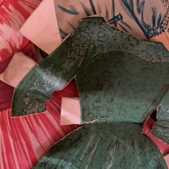 Vintage Lennon Sisters Traveling Case w/ 3 Dolls, Stands, 41 Costumes/Accesories - Picture 10 of 16